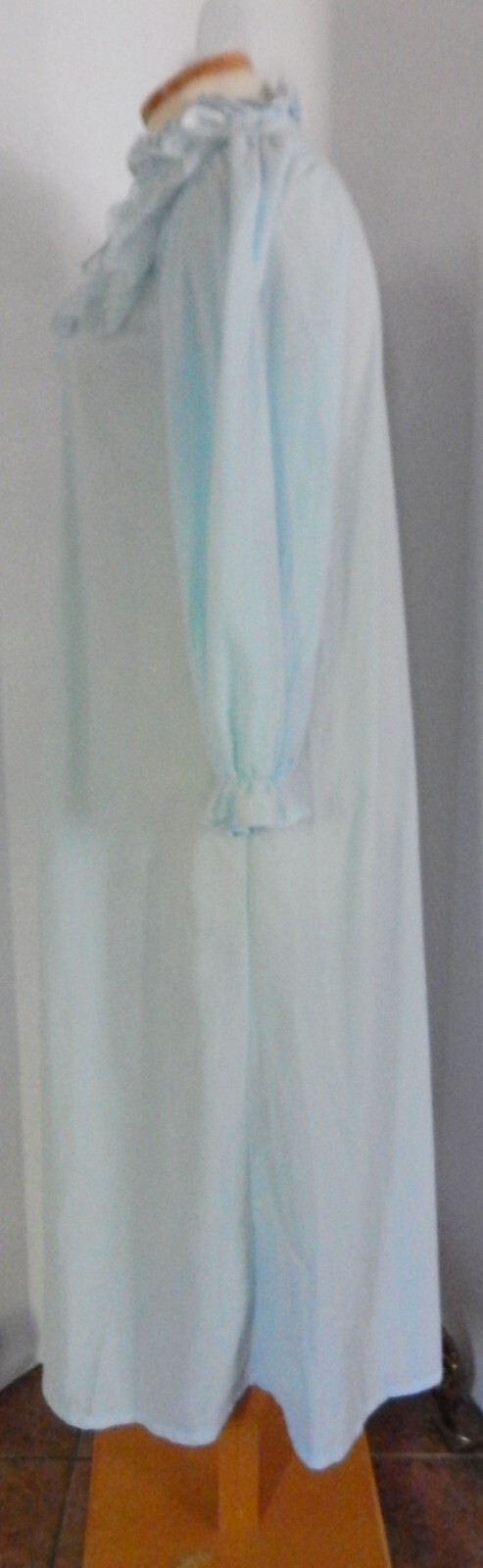 Vintage Gilligan O’Malley Blue Long NightGown with Ruffled Lace USA Size L16/18