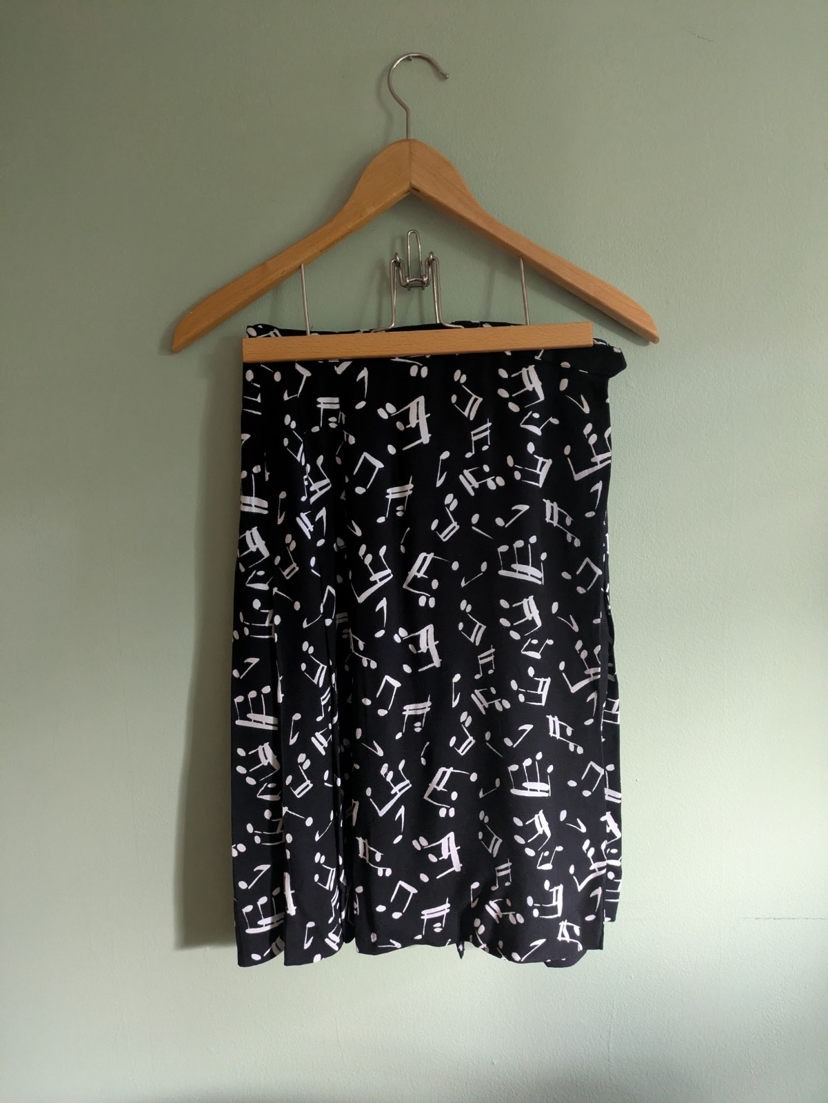 vintage Saint Laurent Rive Gauche pleated skirt, music-note print, fall 1982