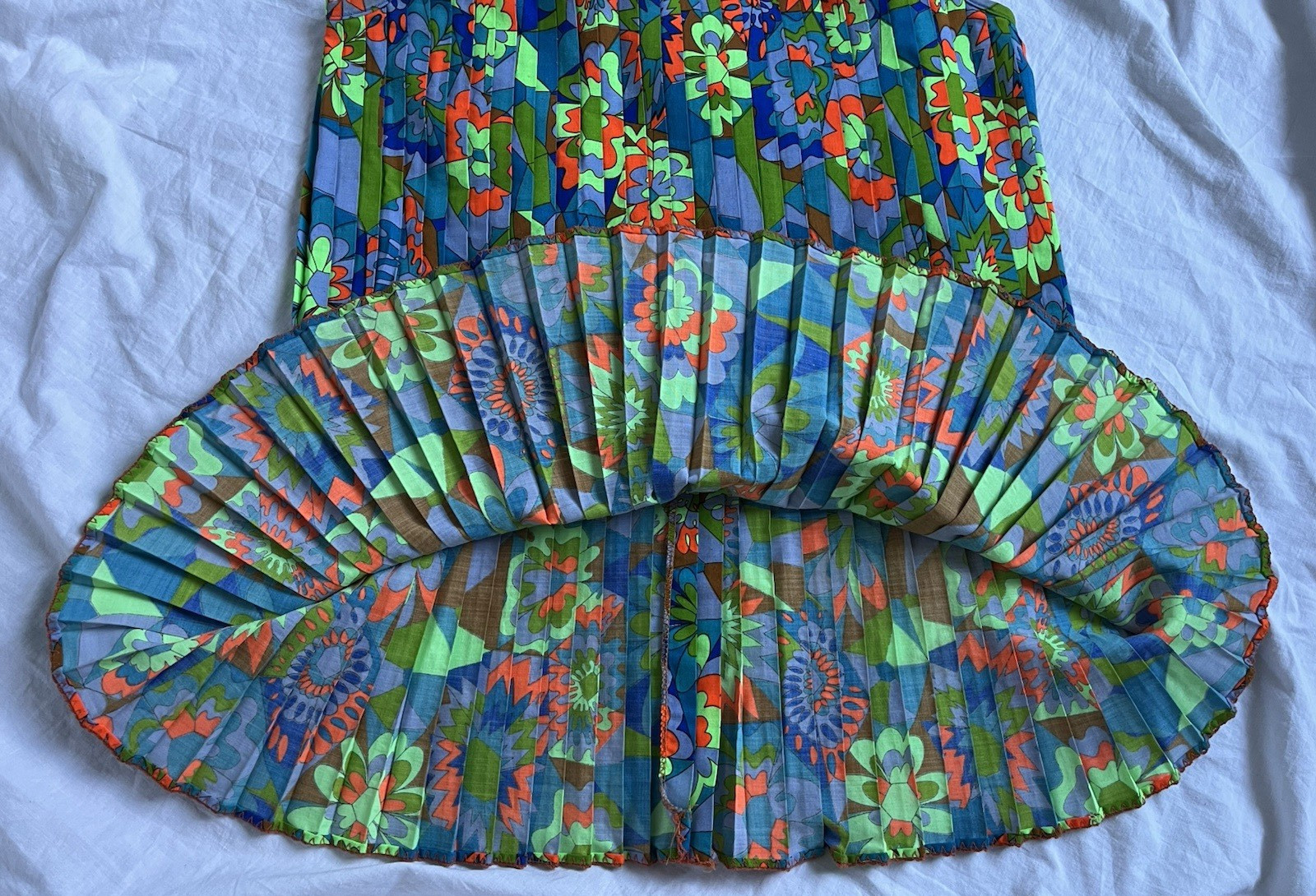 Vintage 60s Mod Go-Go Tank Top Blouse Pleats Retro Floral Summer Beach Resort S