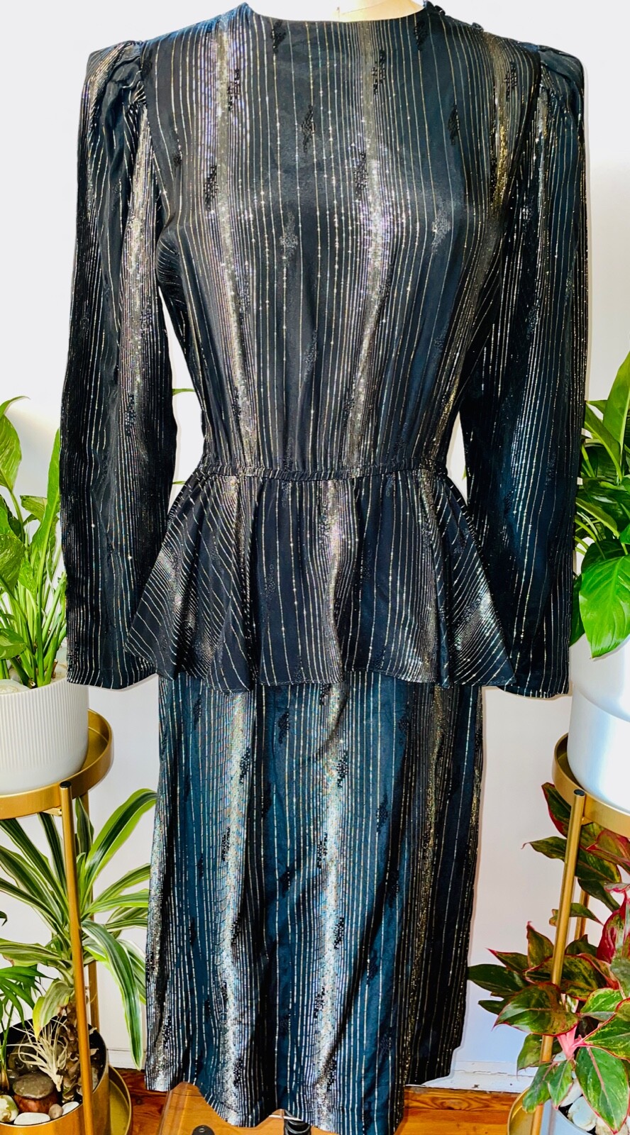 VTG 70&rsquo;S S NANCY BRACOLINI SHANGRI-LA METALLIC GOLD&SILVER STRIPE PEPLUM DRESS*S