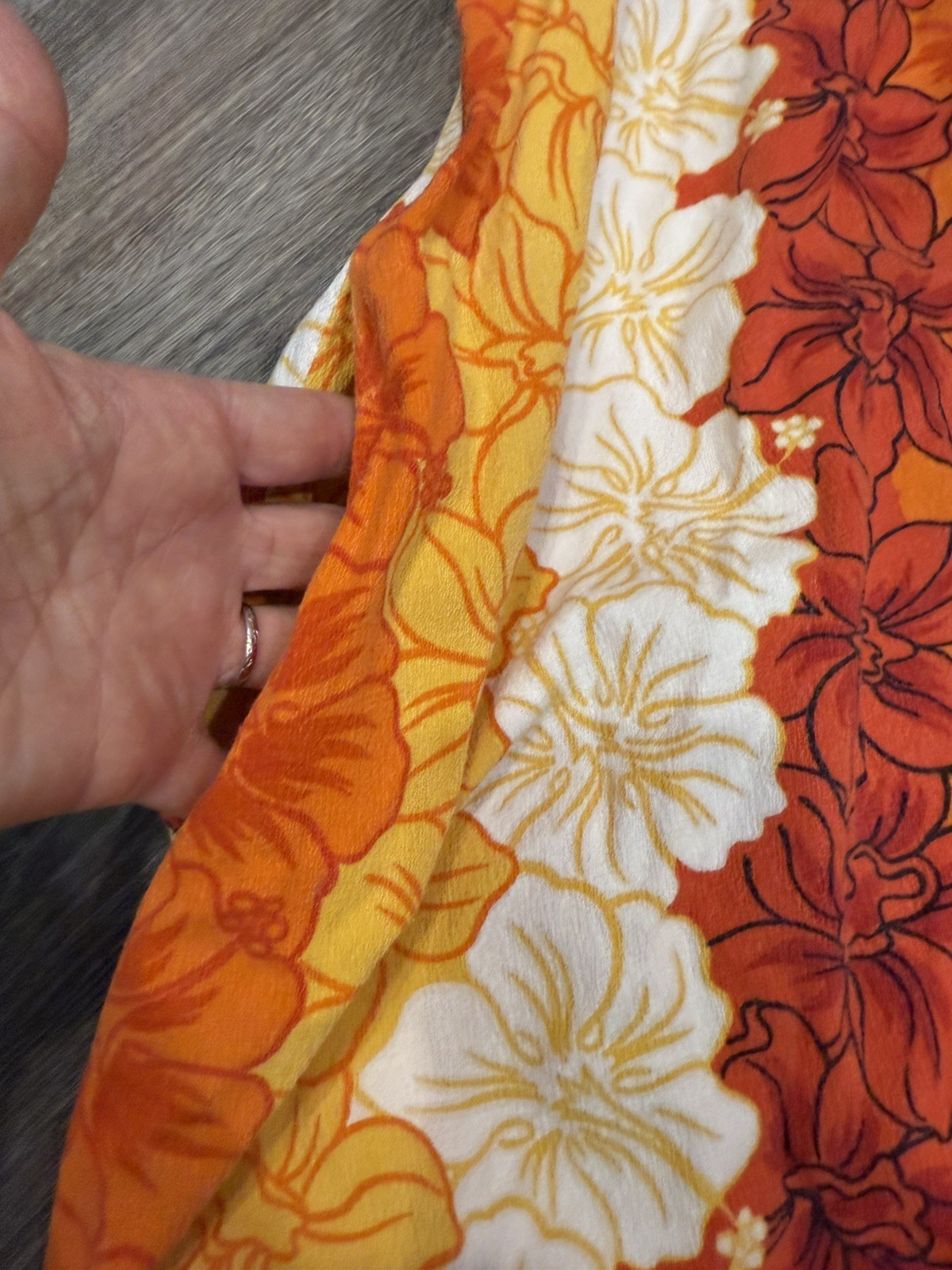 Vintage 70s PACIFIC ISLES Hibiscus Floral Hawaiian Barkcloth Muumuu Maxi Dress