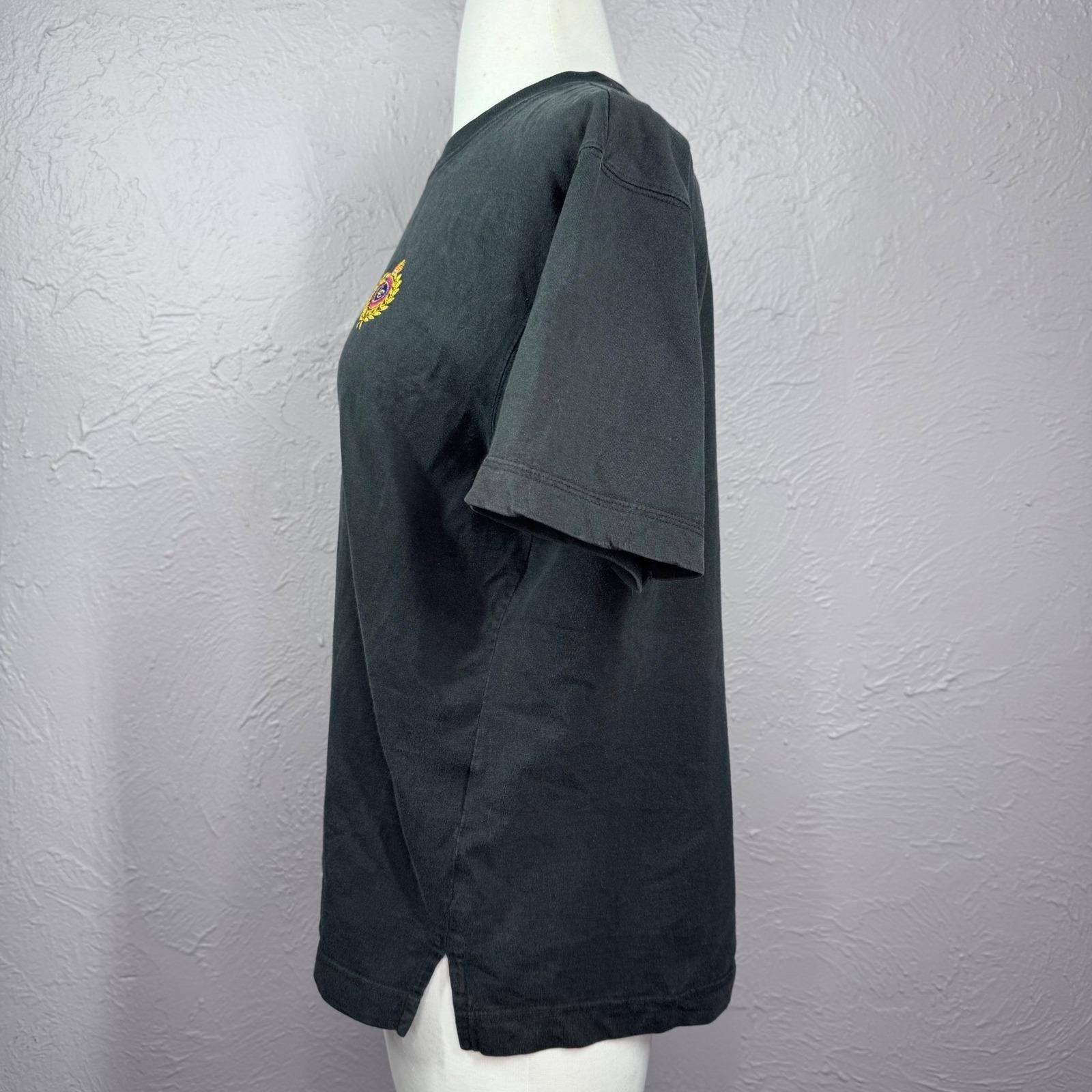 Vintage 90&rsquo;s Medium Single Stitch Black faded Liz Sport Embroidered crest tshirt