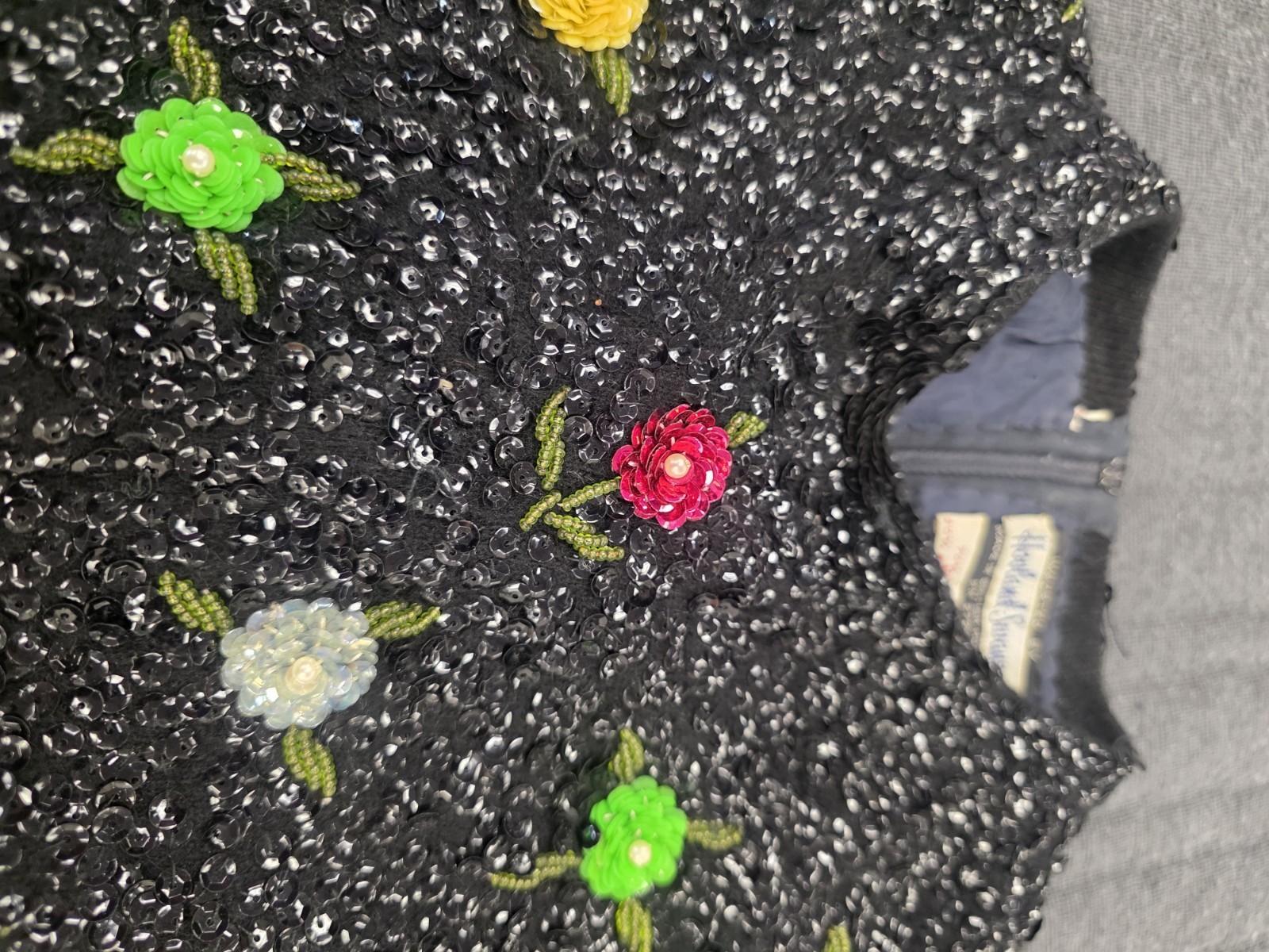 Hovland-Swanson 1960s Beaded Blouse Sequins Flowers RARE Sz 38 Mod Wool & Angora