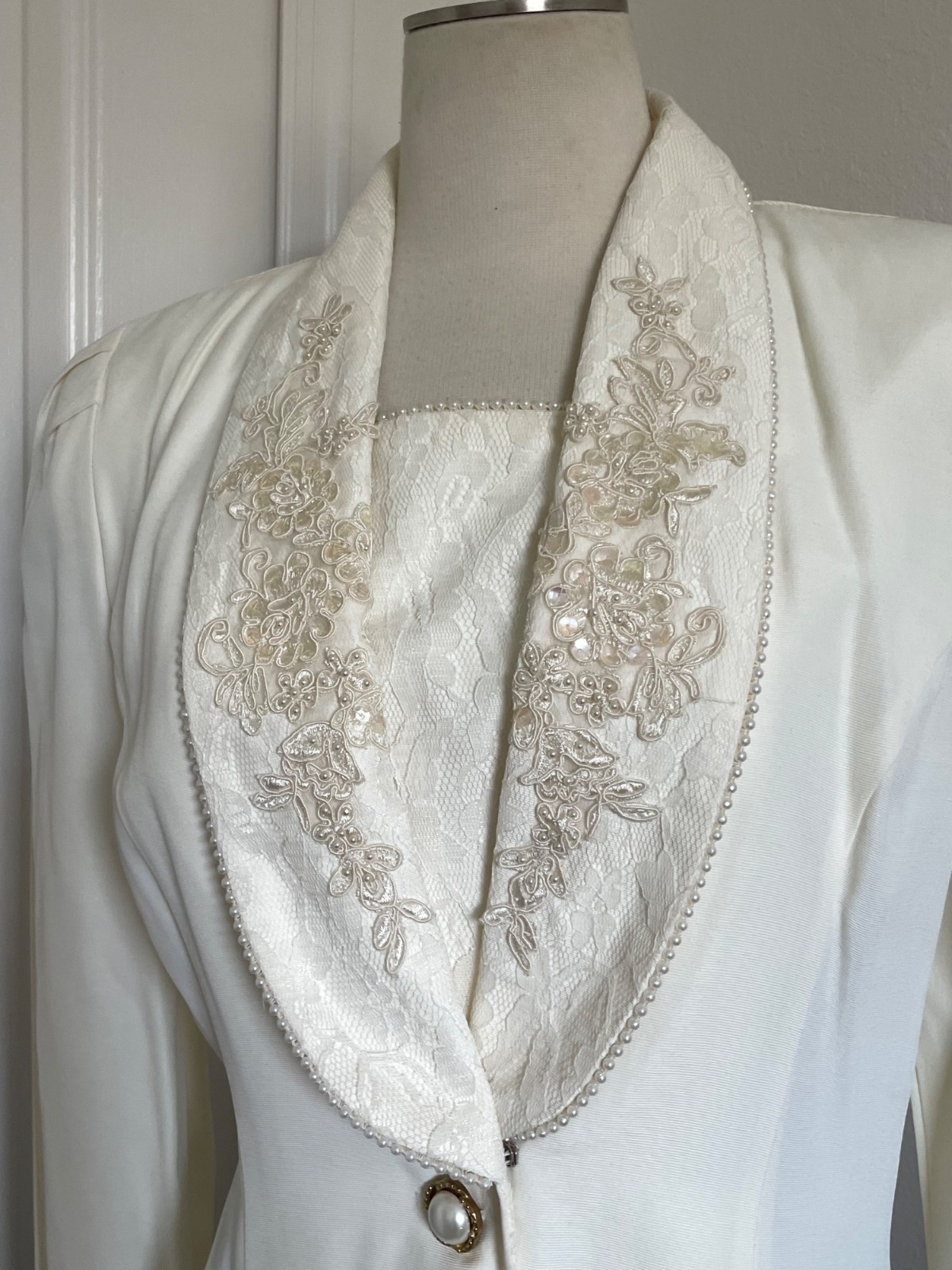 Vintage 1980s Jeffrey & Dara Structured Blazer Sequin, Pearl + Embroidered SZ 10