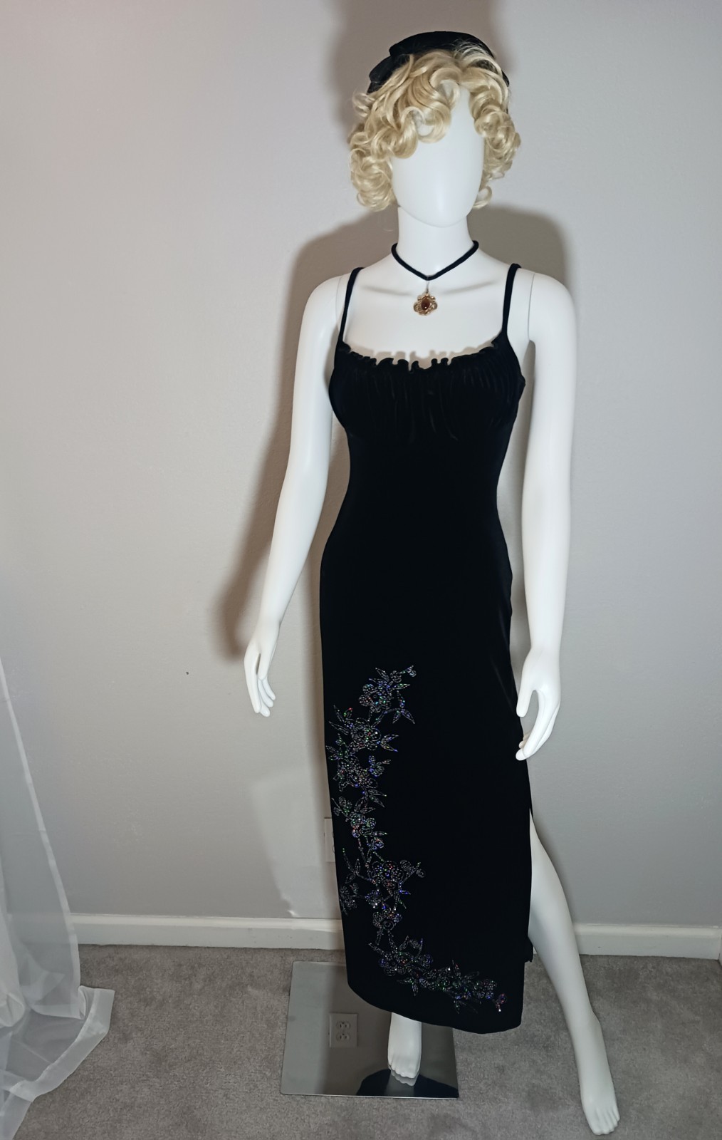 Status Collection VTG 90s Y2K Black Velvet Glitter Evening Gown gathered bust S