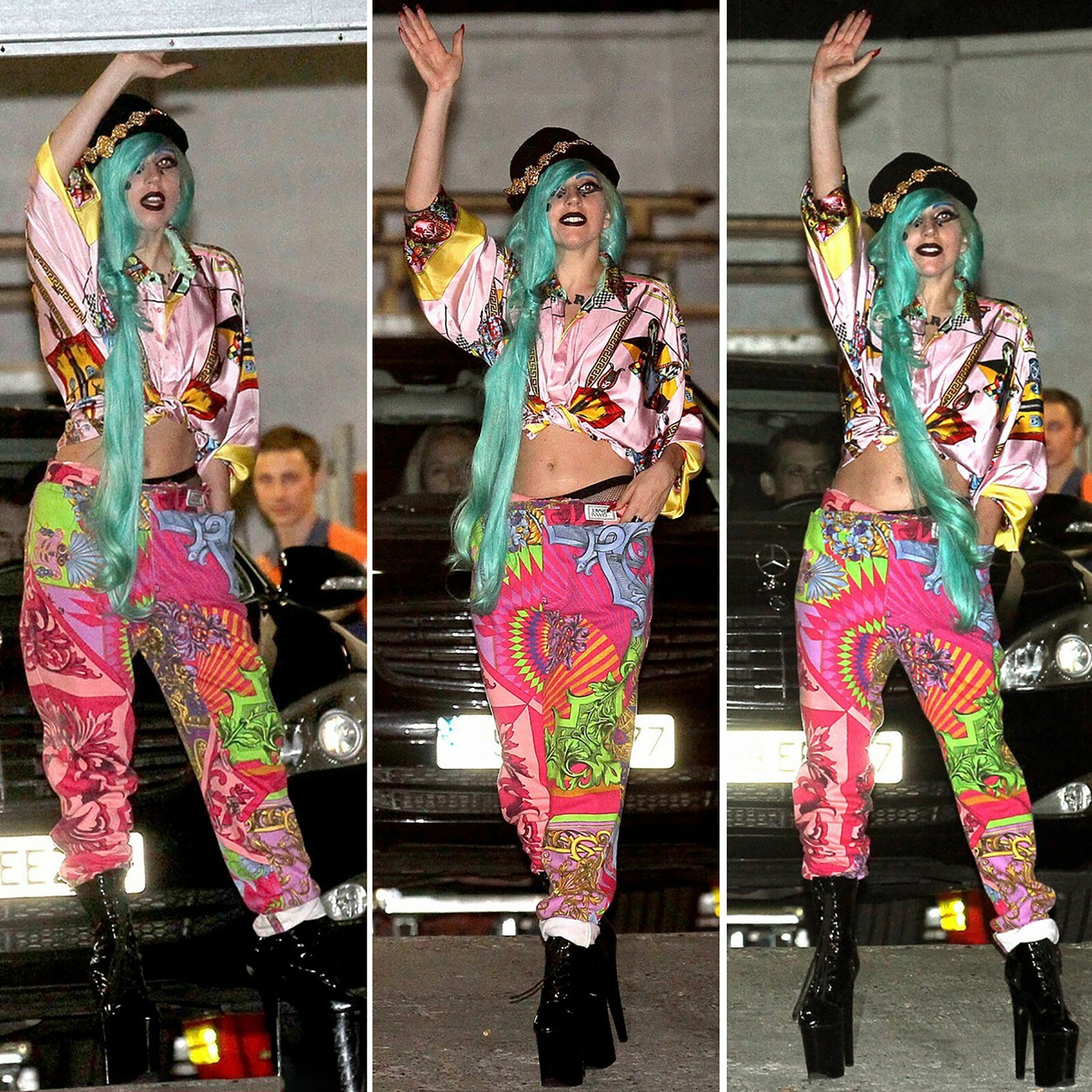 GIANNI VERSACE jeans w/ iconic Multibarocco print size IT 40 from S/S 1992