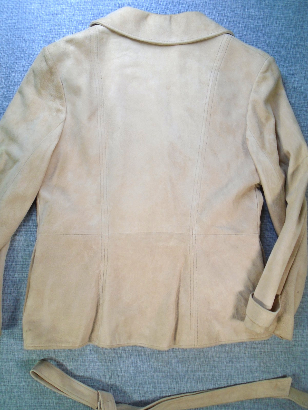 Leathers by New England Women&rsquo;s Jacket Vintage 19&Prime; x 25&Prime; Made in USA, Has Wear