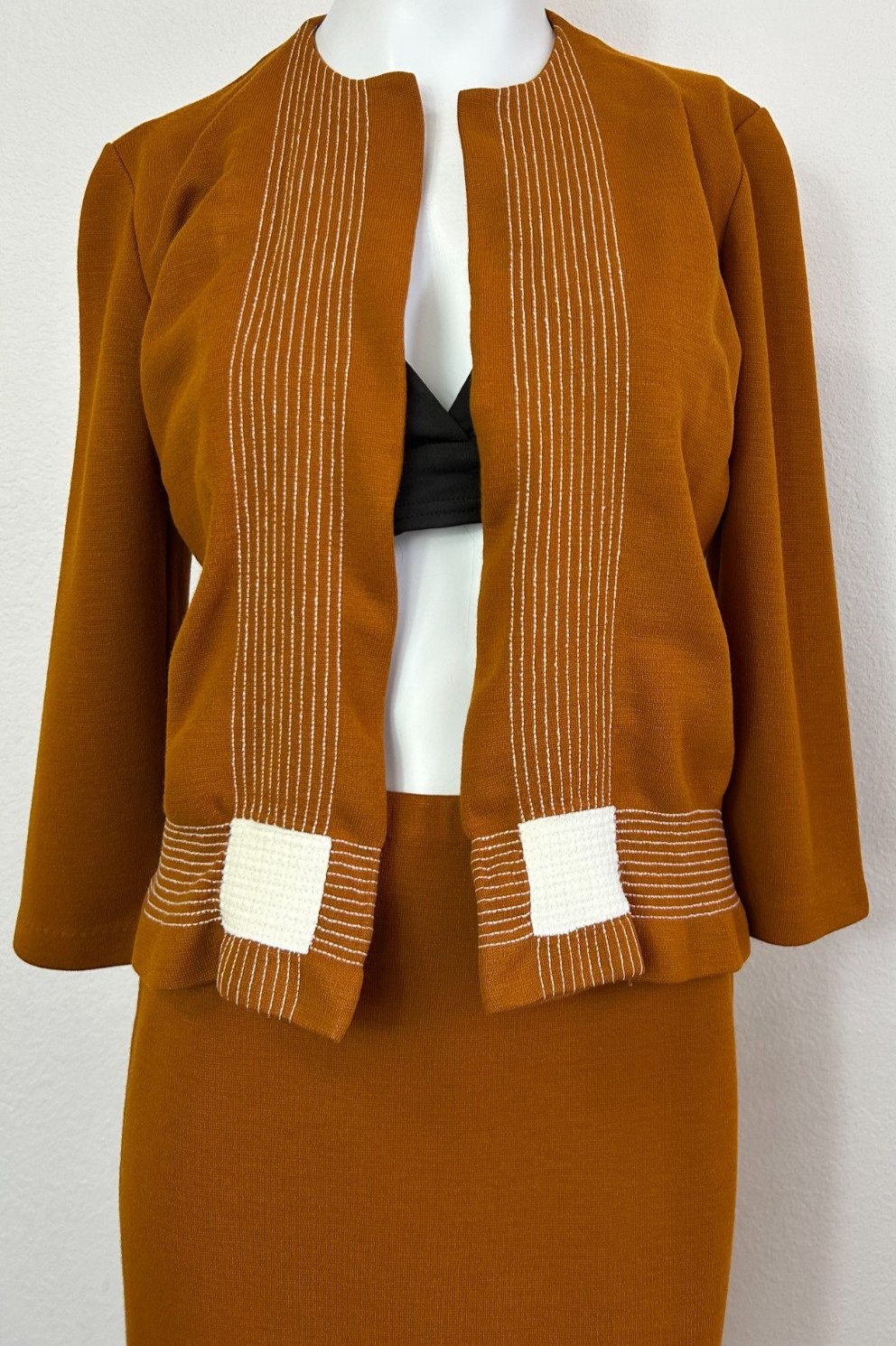 70s Cintura Knit Skirt Suit Size Small Nutmeg Jacket Open Front Top Stitch EUC