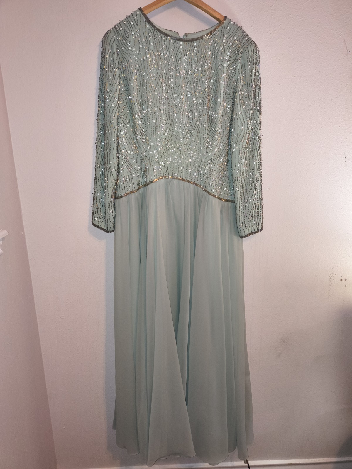 Vintage Jack Bryan Mint Green Beaded Sequin Chiffon Maxi Gown Size L/XL 14 16
