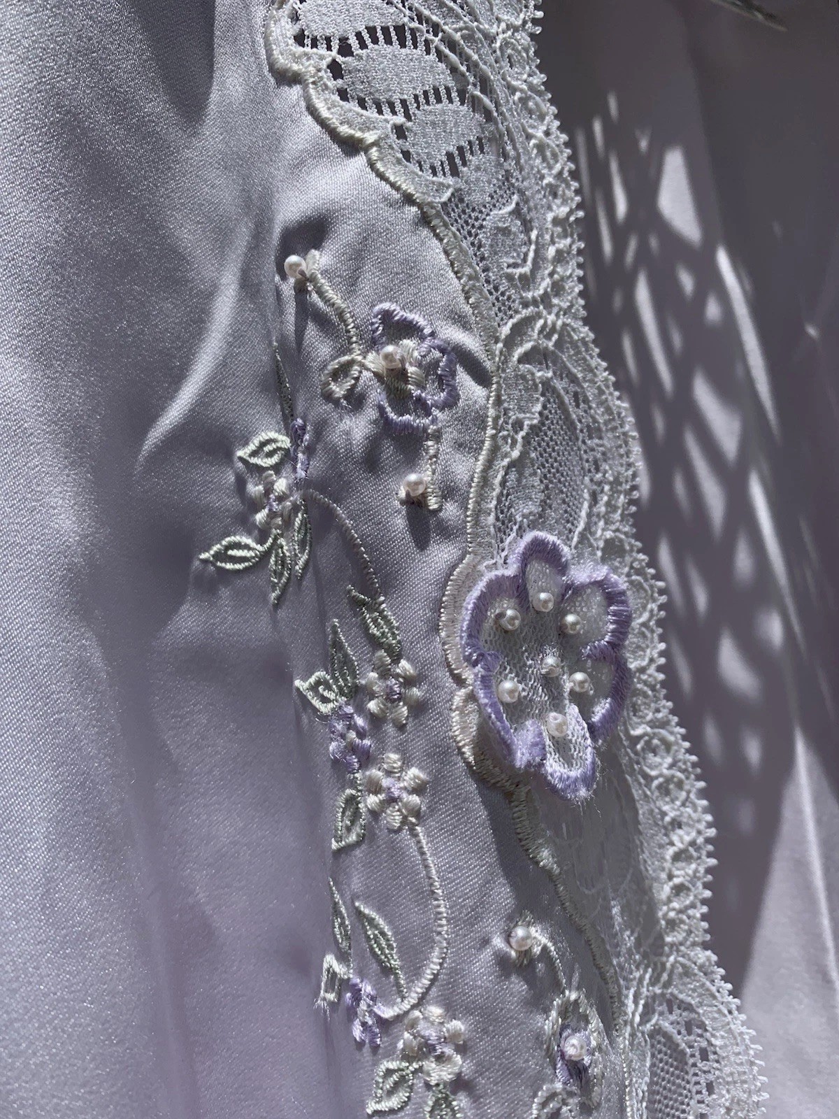 Vintage Sara Beth Lavender Robe Size Small