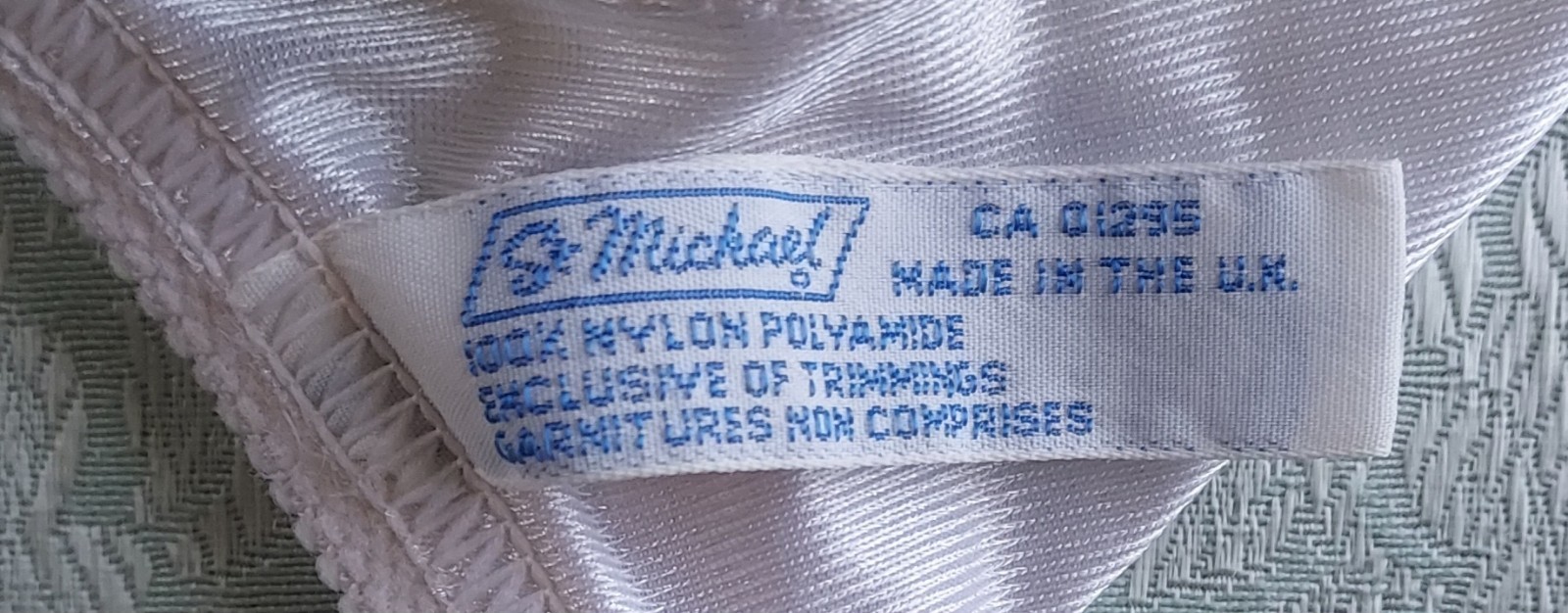 Vintage St. Michael Lace Bras White & Green 36B (2 Pair)