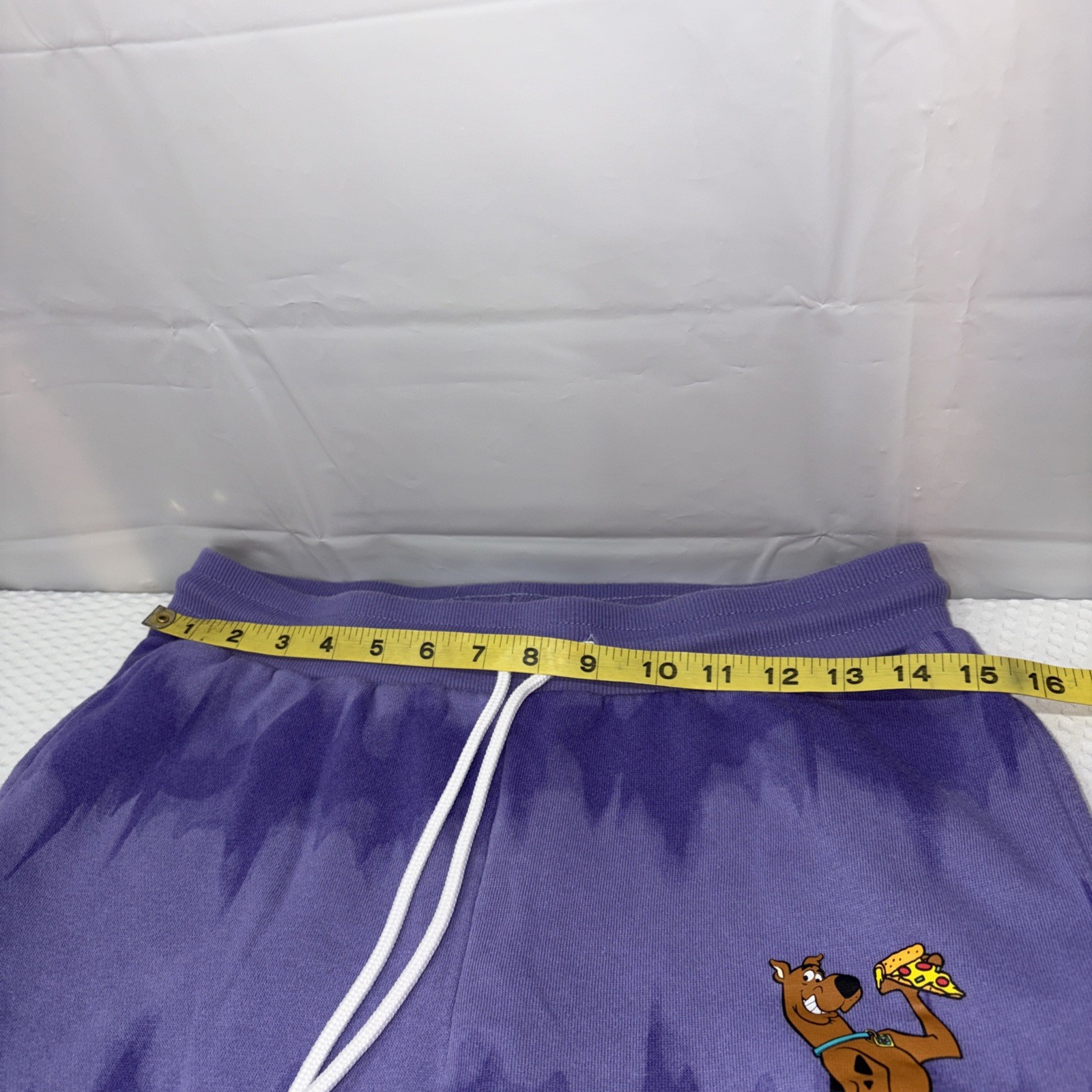 Scooby-Doo Mens Medium Jogger Sweatpants Purple Tie-Dye Keep On Snackin Graphic