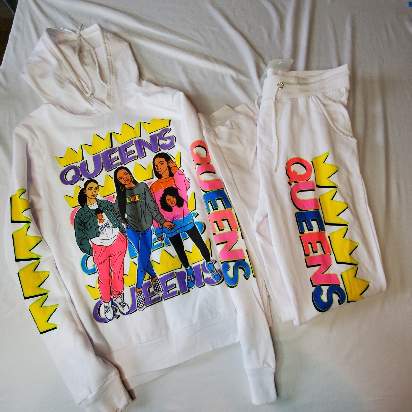 On Fire 2pc Queens Sweat Suit Junior&rsquo;s Size L NWT 18Wx24L Shirt & 30×28.5 COTTON