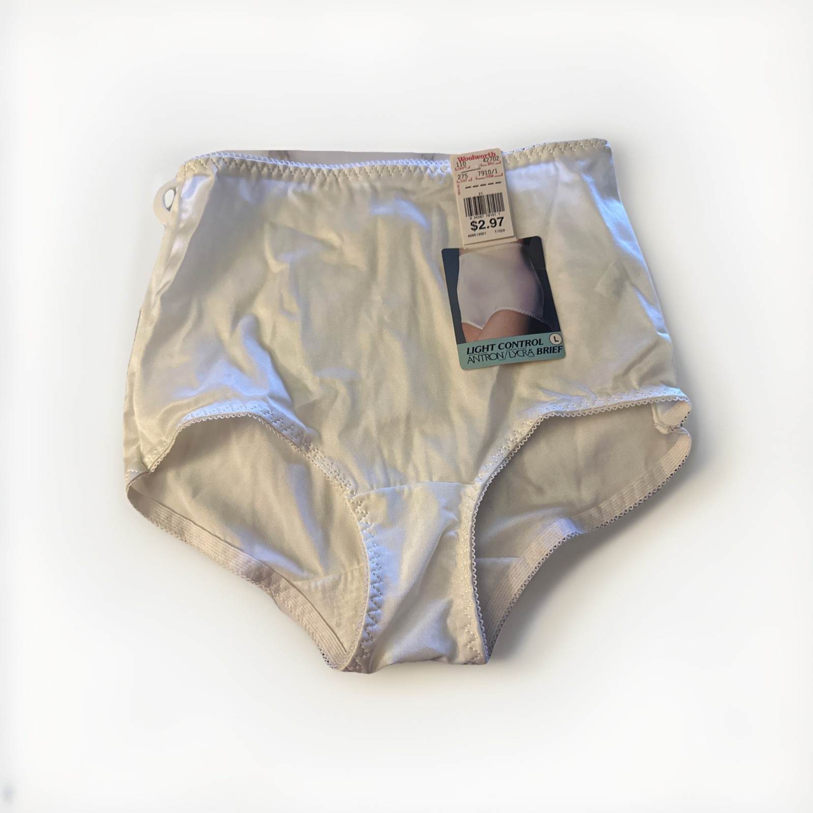 Vtg NWT Naturelle Nylon Light Control Brief Size Large White NOS Woolworth