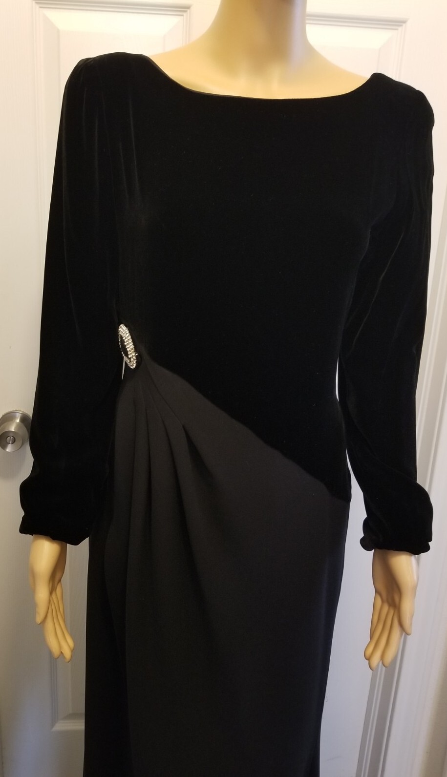 Gorgeous Vintage Elegant Kathryn Dianos Black Velvet &Crepe Formal Gown Sz 8