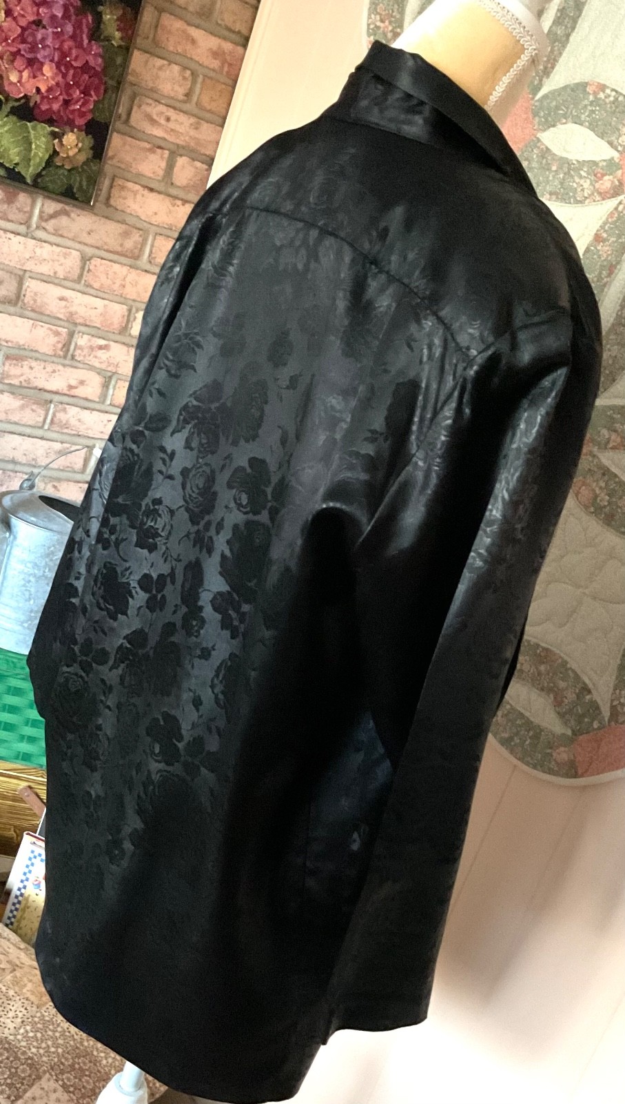 VTG MICHAEL BLAIR BLACK PROB SZ L LONG SILKY JACKET NO FABRIC/SIZE LABELS ILGWU