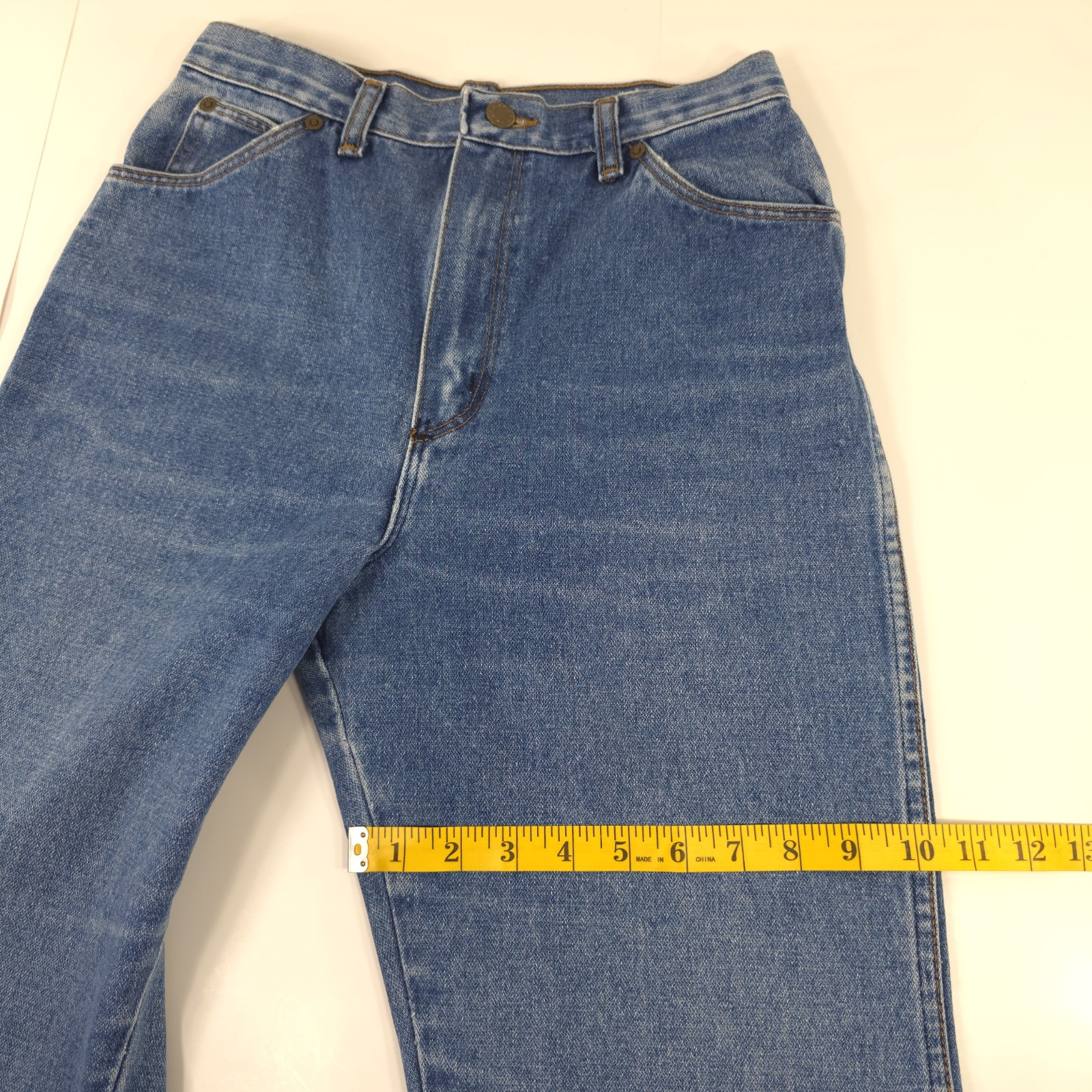VINTAGE WRANGLER WOMEN&rsquo;S JEANS SIZE 10 AVERAGE MEASUREMENTS 27×32 *100% COTTON*