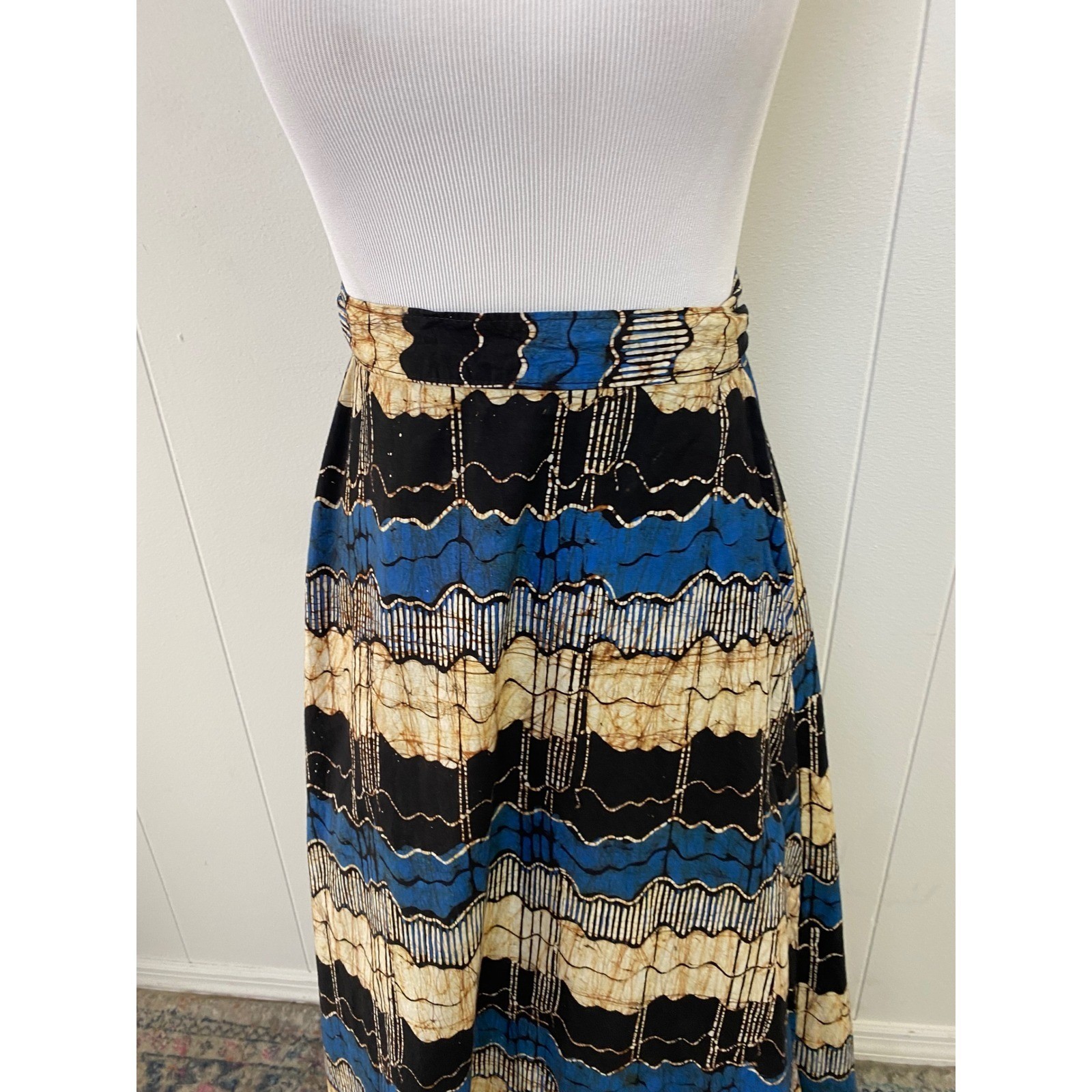 VTG Hand Printed Batik Wrap Maxi Skirt Sz XS-S Cotton Blue Black Tan Malaysia