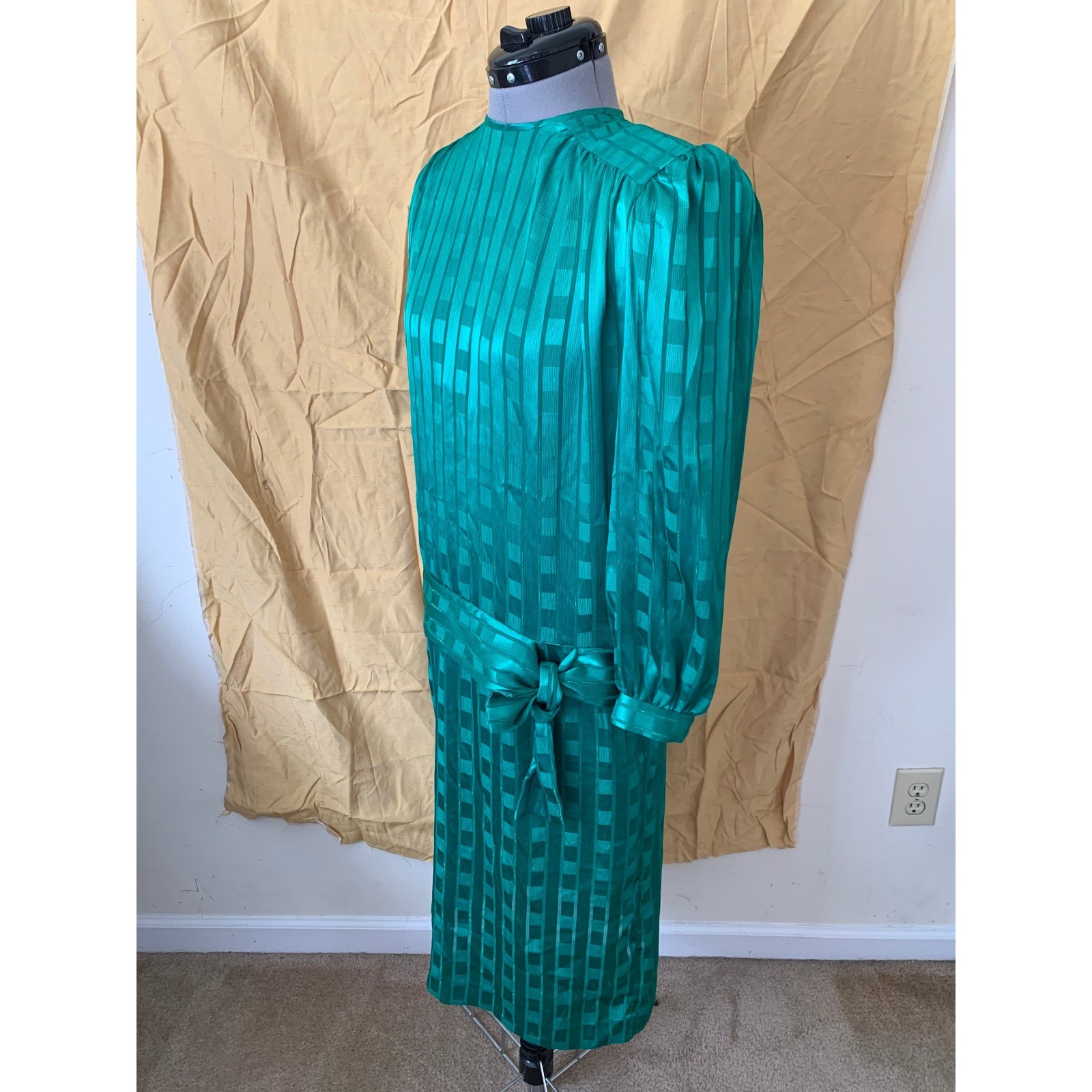 Vintage 80s Emerald Green Metallic Dropwaist Dress Size 8