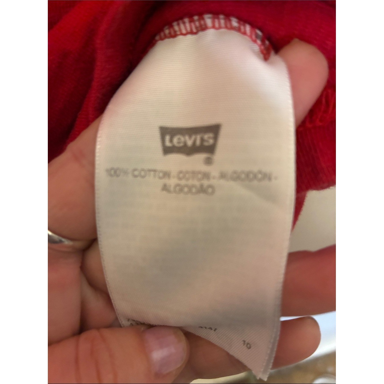 Vintage Levis 💯 Cotton Red Long Sleeve Crewneck T Shirt