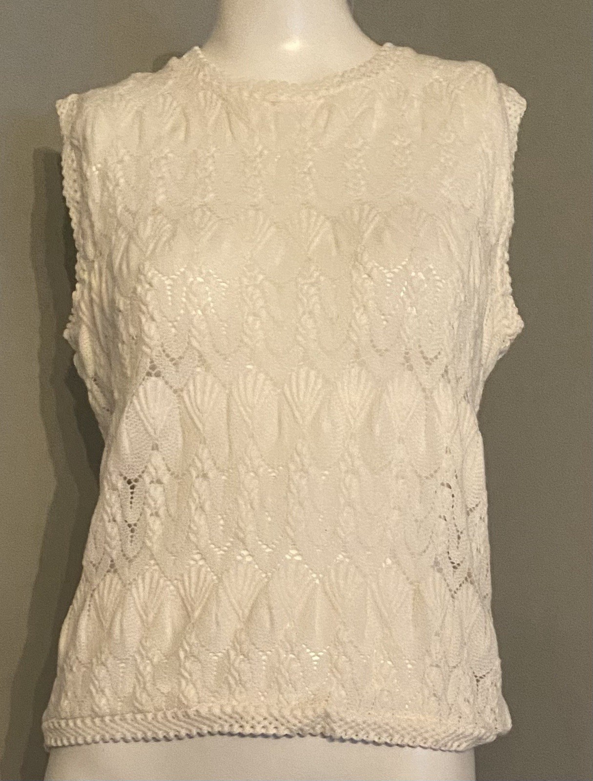 Vintage 60s Sleeveless Boho Coastal White Cotton Knit Crochet Textured Top S/M