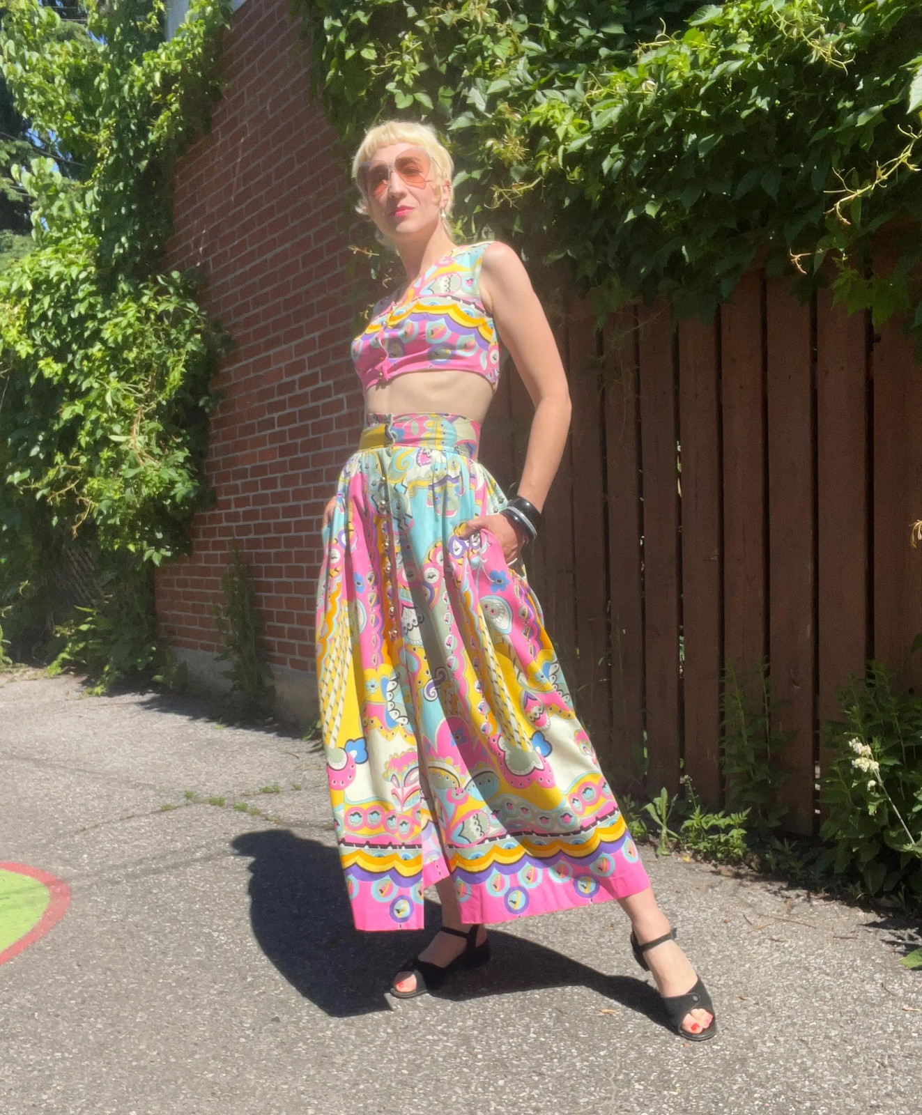 PUCCI-RIFFIC Vintage 1960s 2pc Psychedelic Silkscreened Cotton Skirt & Top