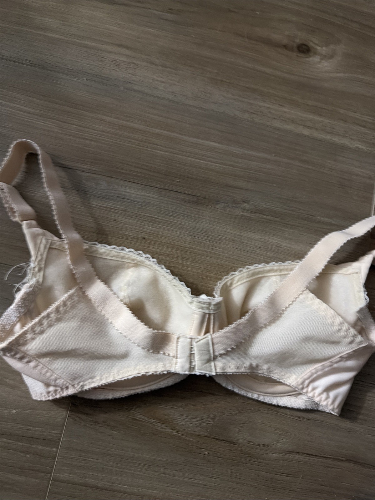 Vintage Playtex Ivory Balconette Underwire Bra 32C Lined