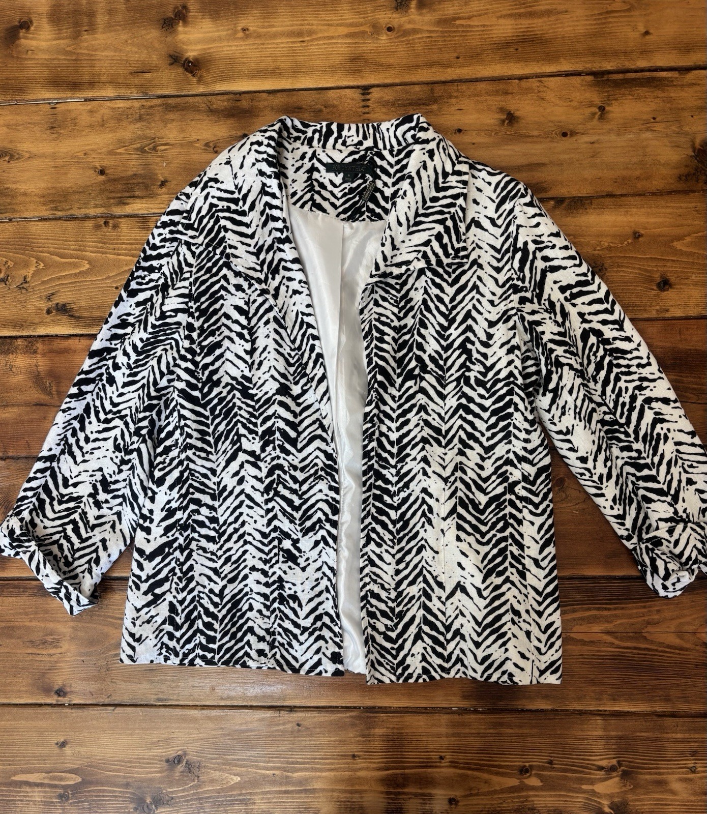 Women’s For Cynthia dress jacket/blazer size small black and white