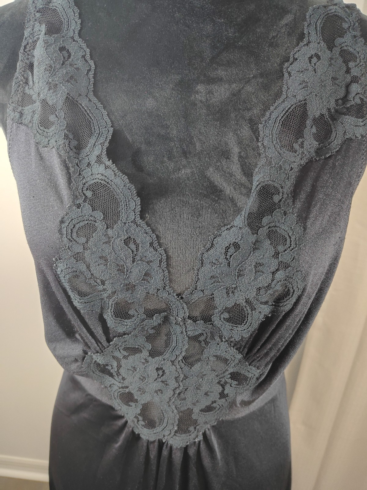 Vintage Sears Inner Most Black Maxi Nightgown Lingerie Lace Size Small Fits…