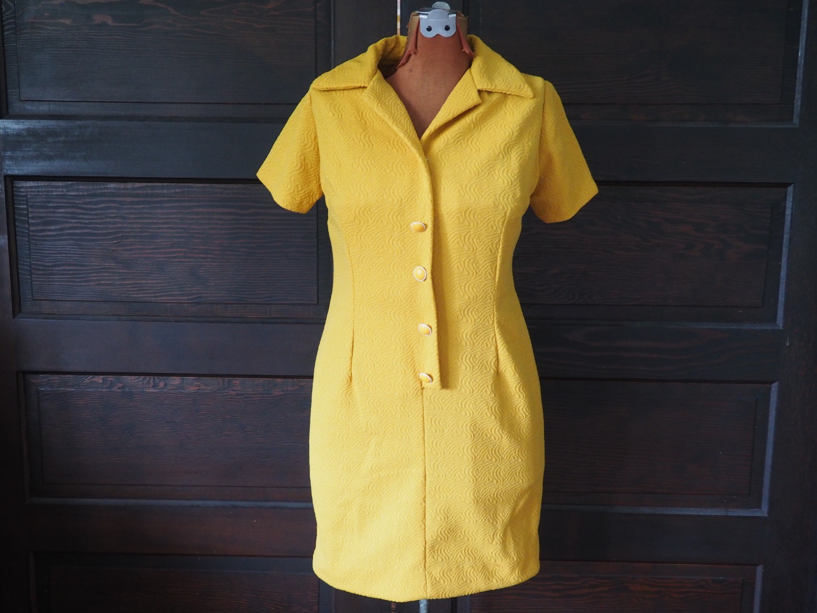 VTG 50s 60s Golden Yellow Collar MCM Fitted Textured Stretch Snap Button Front M