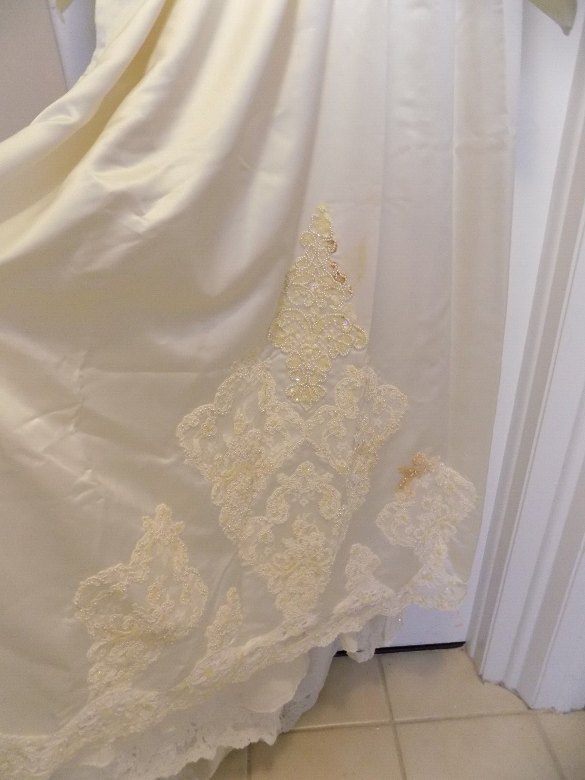 Vintage Demetrios For IIisa Size 12 Wedding Gown See All Photos & Description