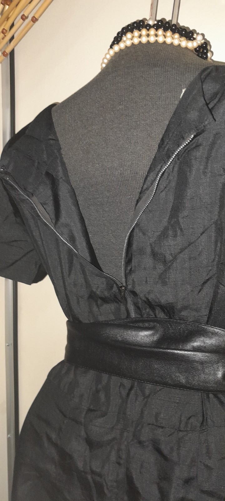Vtg GALLANT 50s Raw Silk Classic Basic LBD Cocktail Pencil Pin Up M W30
