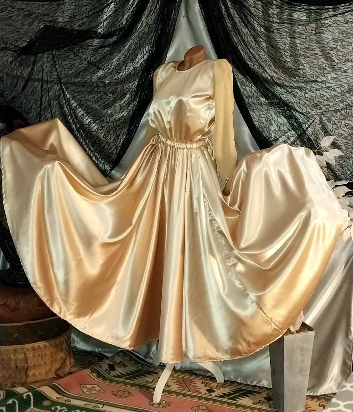 VTG REAL SATIN GOLD LAME 400&Prime; SWEEP 40S STYLE Wedding EVENING MAXI GLAM Dress 38