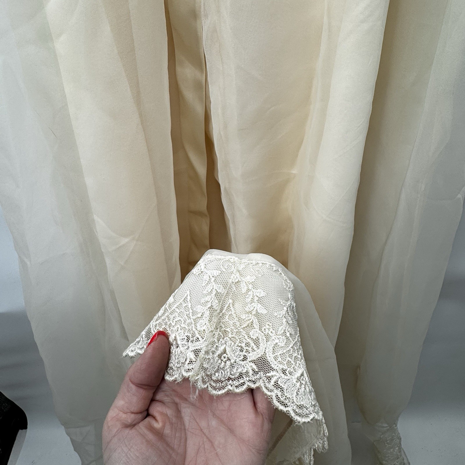 Vintage Lace Overlay Cap Sleeve Wedding Dress with Bustle Handmade Ivory Color