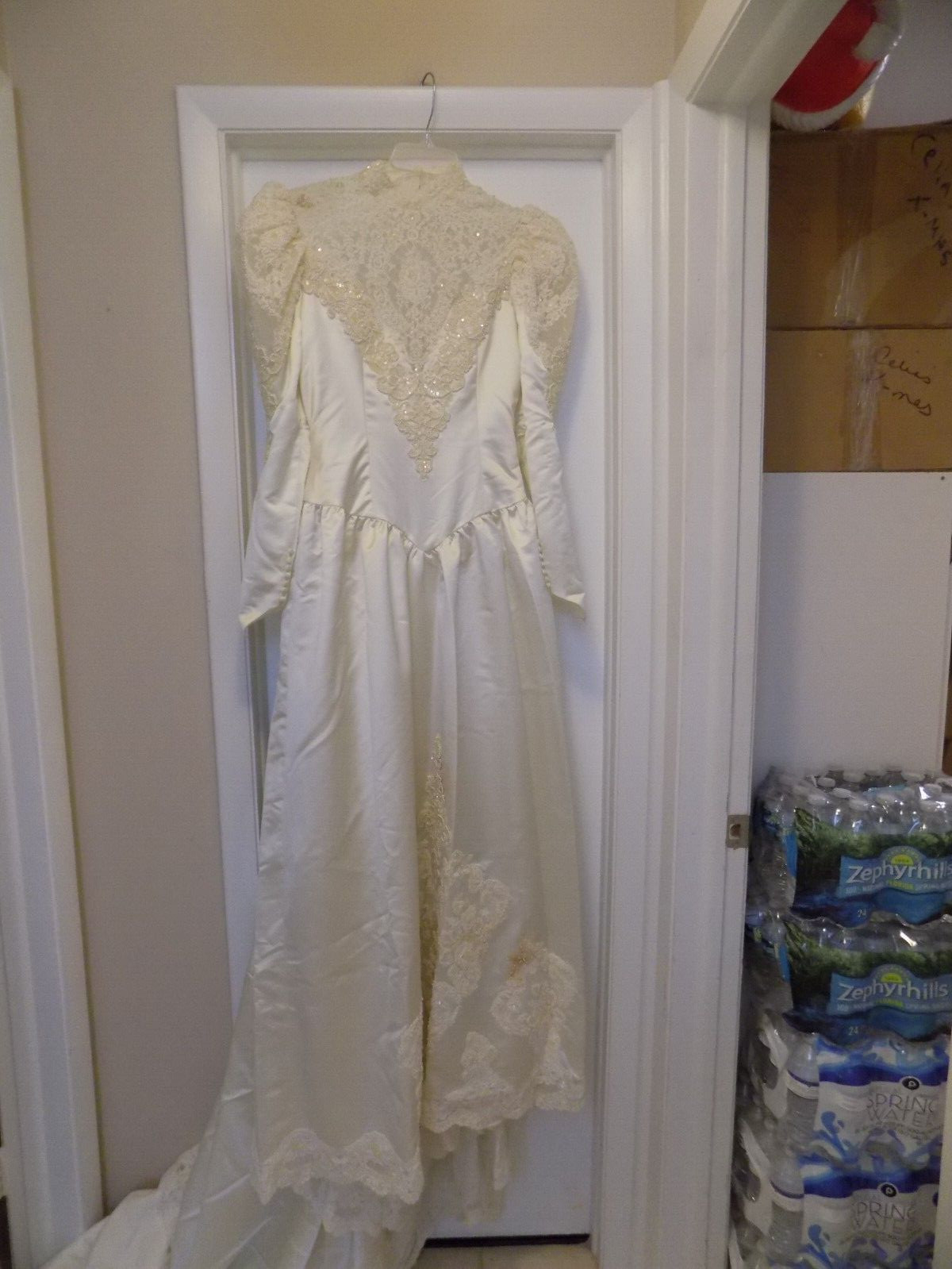 Vintage Demetrios For IIisa Size 12 Wedding Gown See All Photos & Description