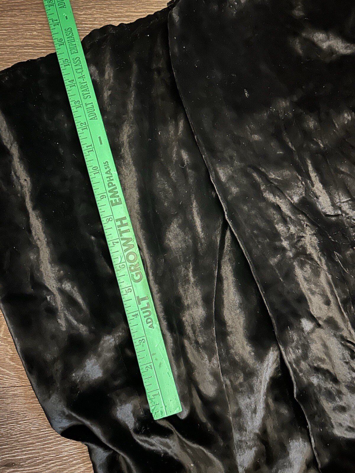 Vintage 1940’s Duster Women’s Black Velvet Long Goth Everyday