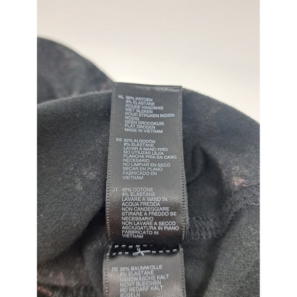 XXI Essentials Forever 21 Floral Mini Skirt Black Red Rose Print Size Large