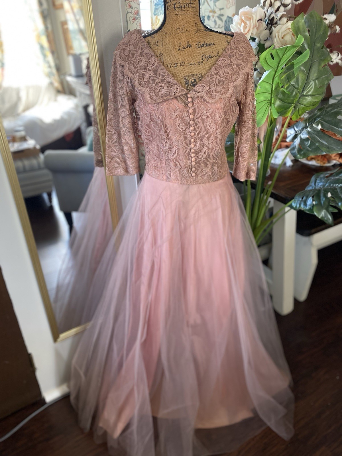 Du Barry NY VTG Lace 40’s Light Copper Peach Taupe Formal Dress 40” Bust