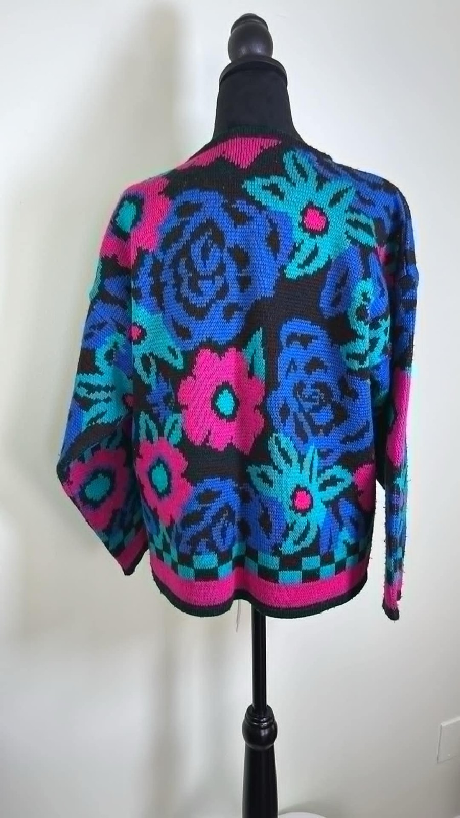VTG 80s Reference Point Bold Floral Sweater SZ M Neon Magenta Boxy Retro Cosby