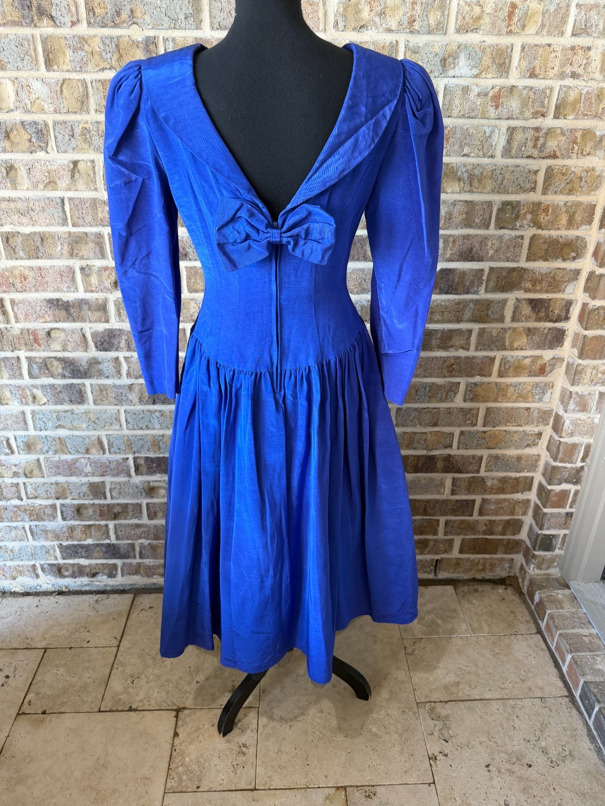Kathryn Conover New York Vintage 1980&rsquo;s ILGWU tag blue formal tea length dress