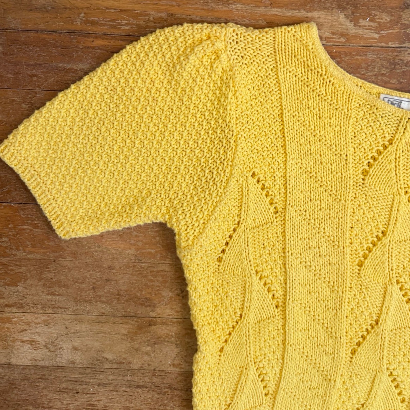 Vitnage Yellow Knit Cotton Eyelet Top Size Small 70s Cableknit Shirt Scoop Neck