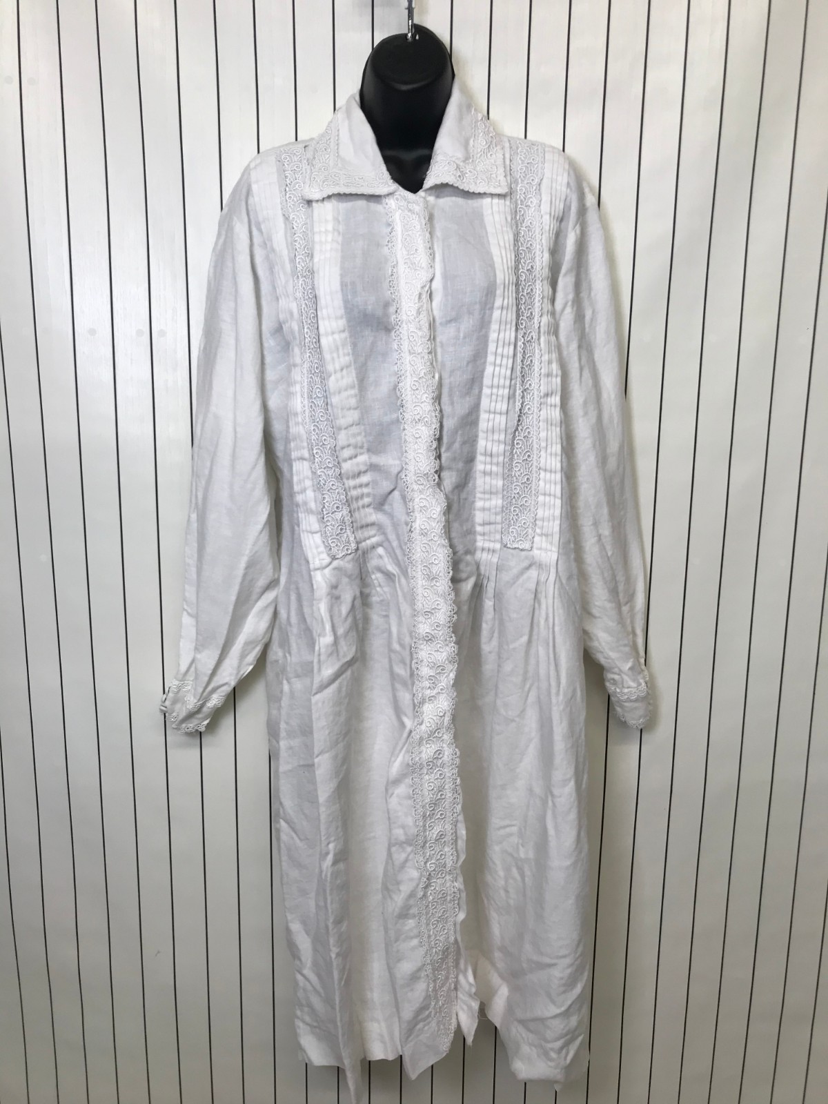 Vintage FARKAS Victorian Style White Nightgown Size 36 Short