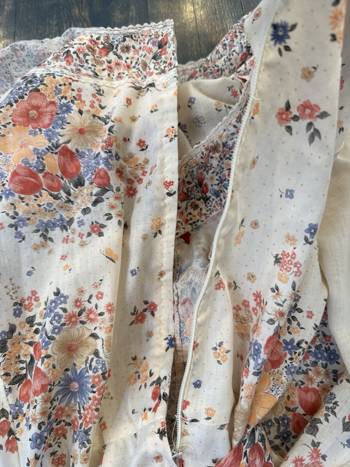 Beautiful 1970s Vintage Prairie Hippie Bohemian Summer Dress S/M Floral