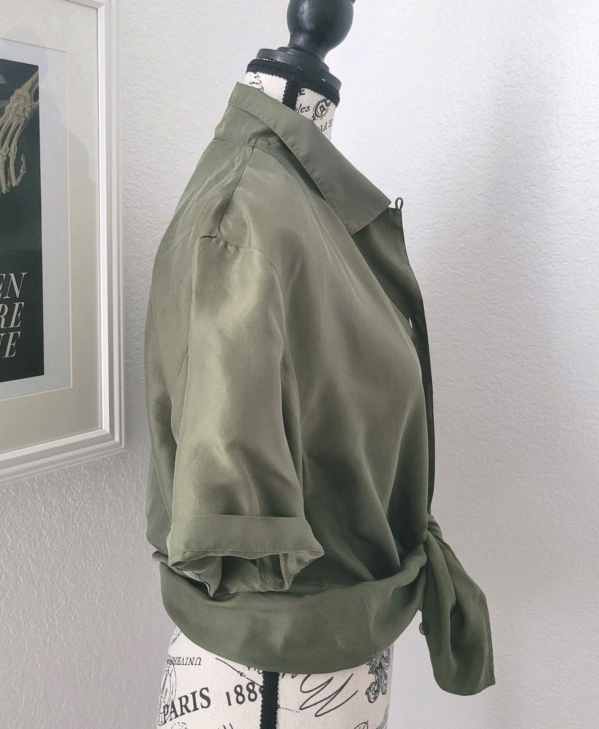 Vintage 100% Silk Olive Green Blouse Button Up Short Sleeve Size Medium