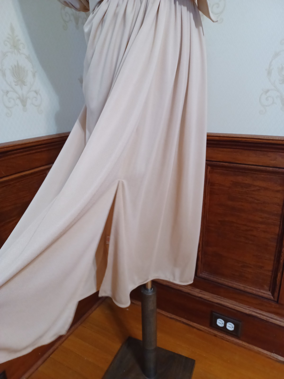 Vintage 1970s Union-Made Earth-Tone Disco Grecian Goddess Midi Dress