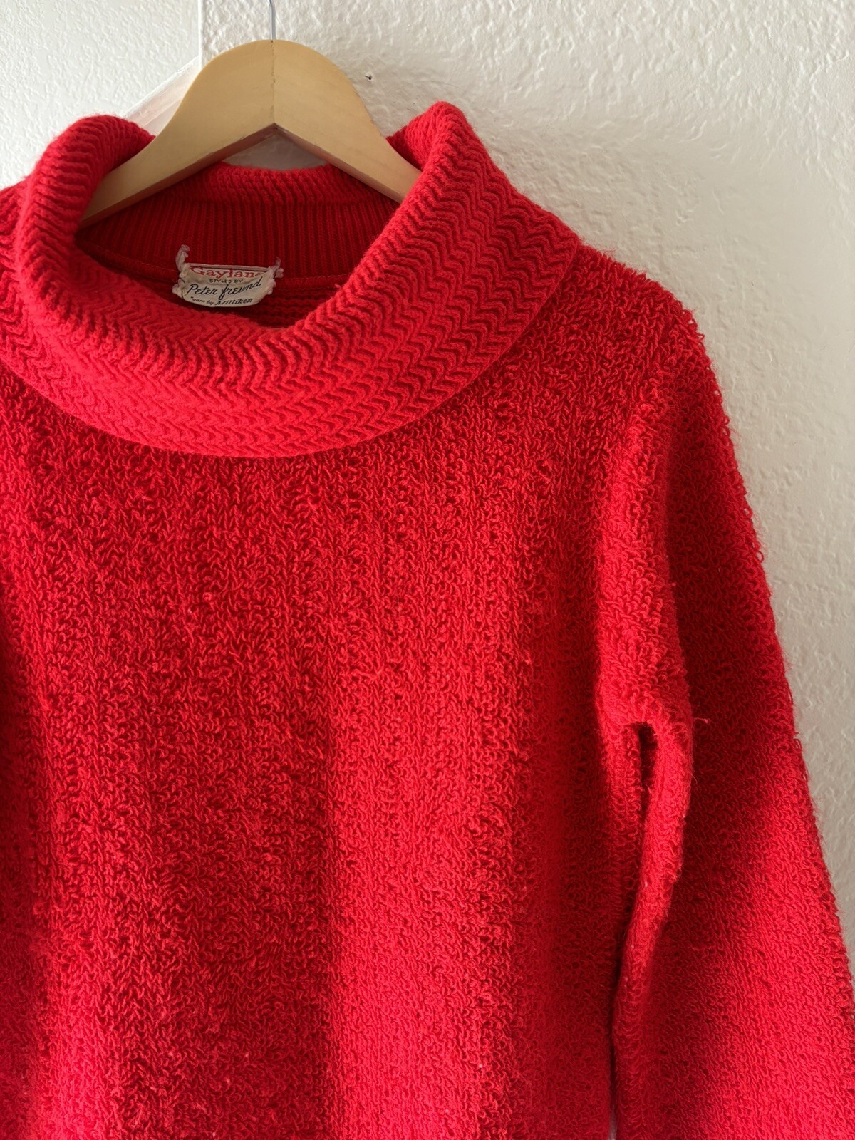 Vintage 60s Womens Sweater Red Sz 4 Gaylana Styled by Peter Freund Milliken Yarn