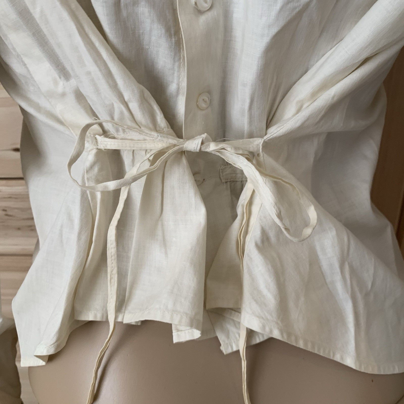 Unusual Find! Early 1900s Cotton Spring Summer Blouse With Piping Detail