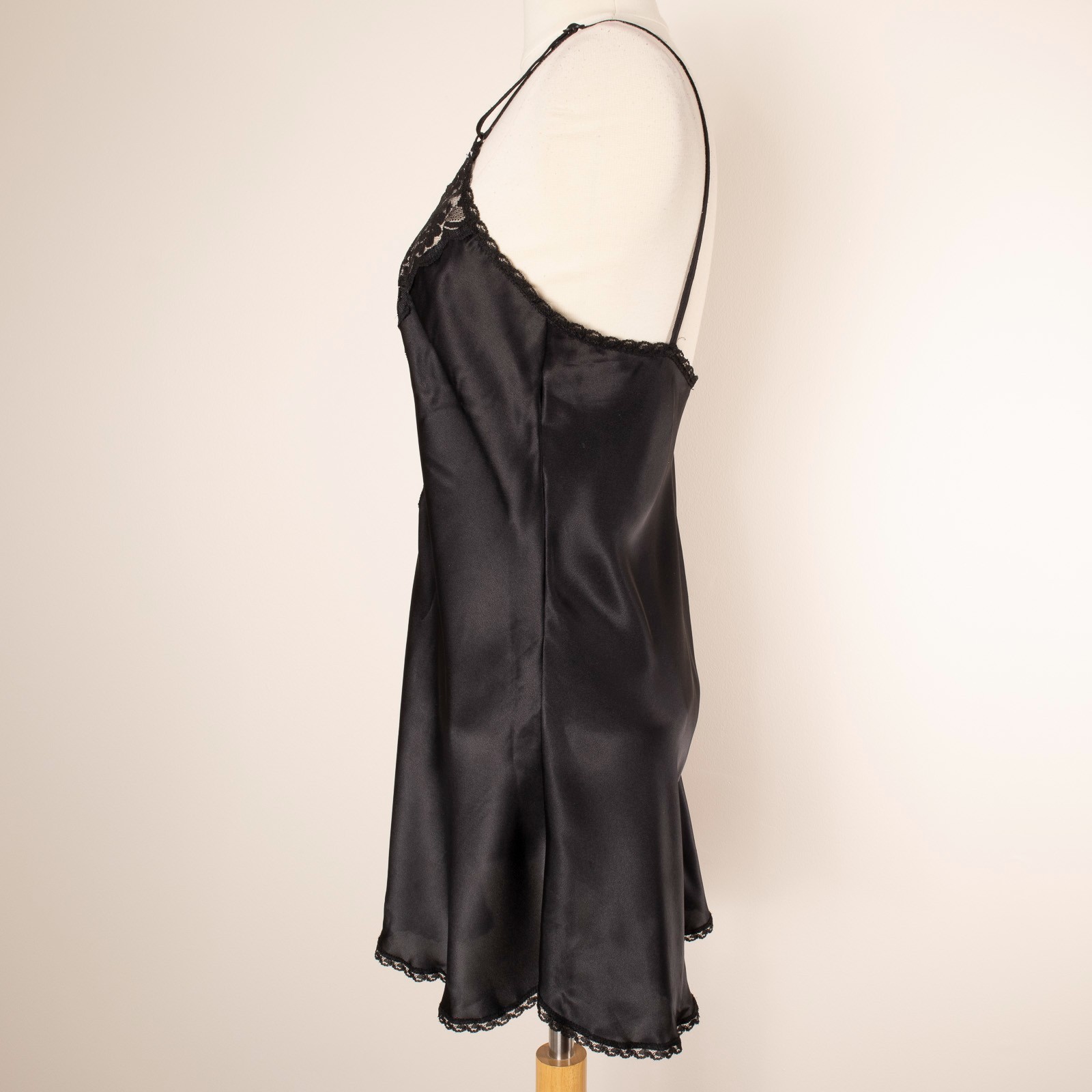 Vtg MAIDENFORM CHANTILLY Black Slip Camisole 34 Liquid Satin Lingerie Goth ILGWU