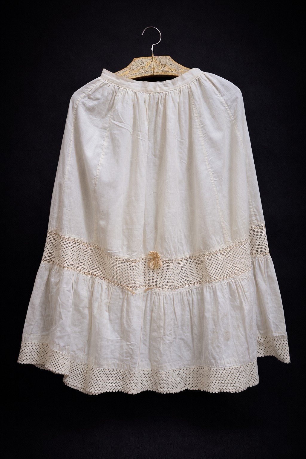 Antique 30s Cotton Petticoat Lace Trim Prairie Skirt Half Slip