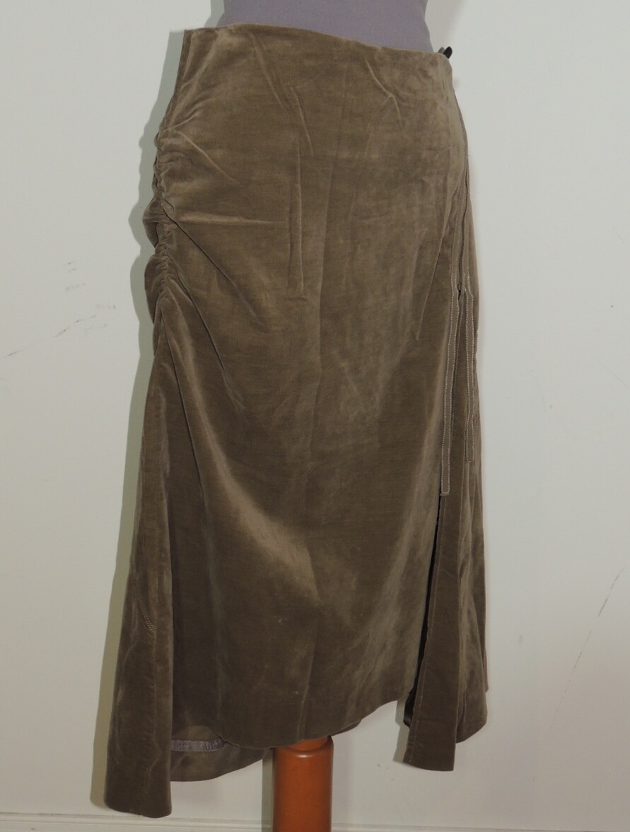 Vintage Velvet Lagenlook / Asymmetrical Velvet Skirt LG w-34